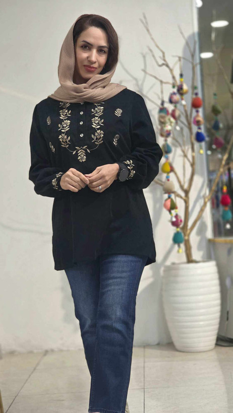 شومیز مانیدا