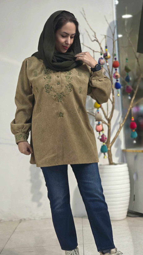 شومیز مانیدا