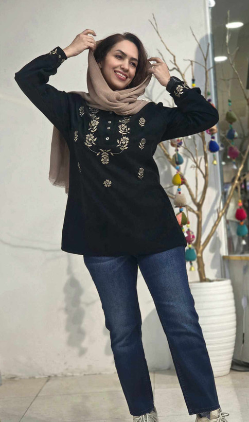 شومیز مانیدا