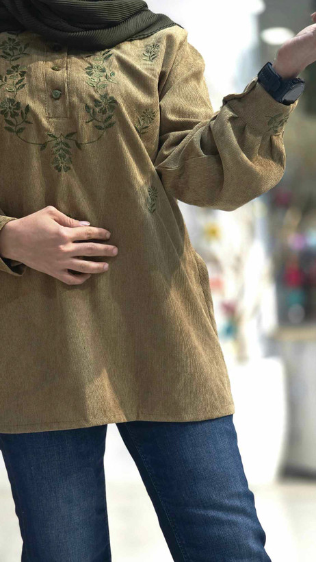 شومیز مانیدا