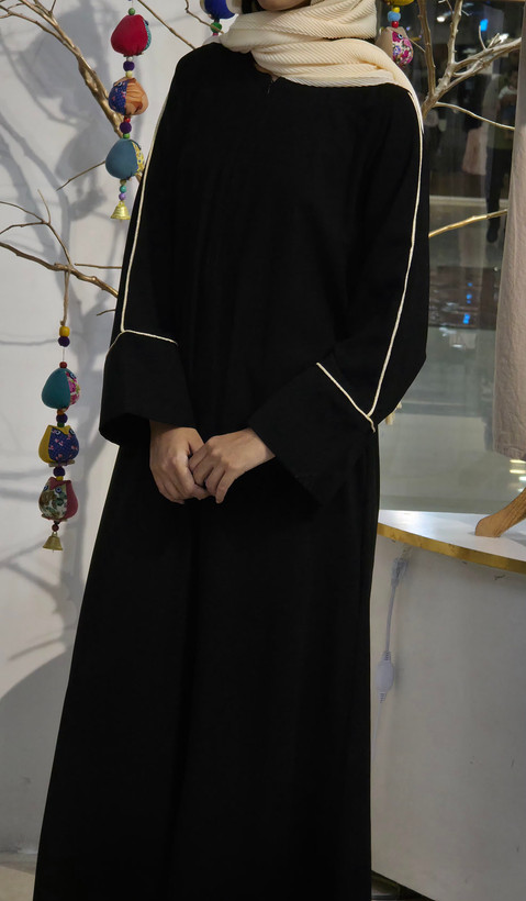 مانتو عبایی زنانه حریرالاسود مشکی مهلا